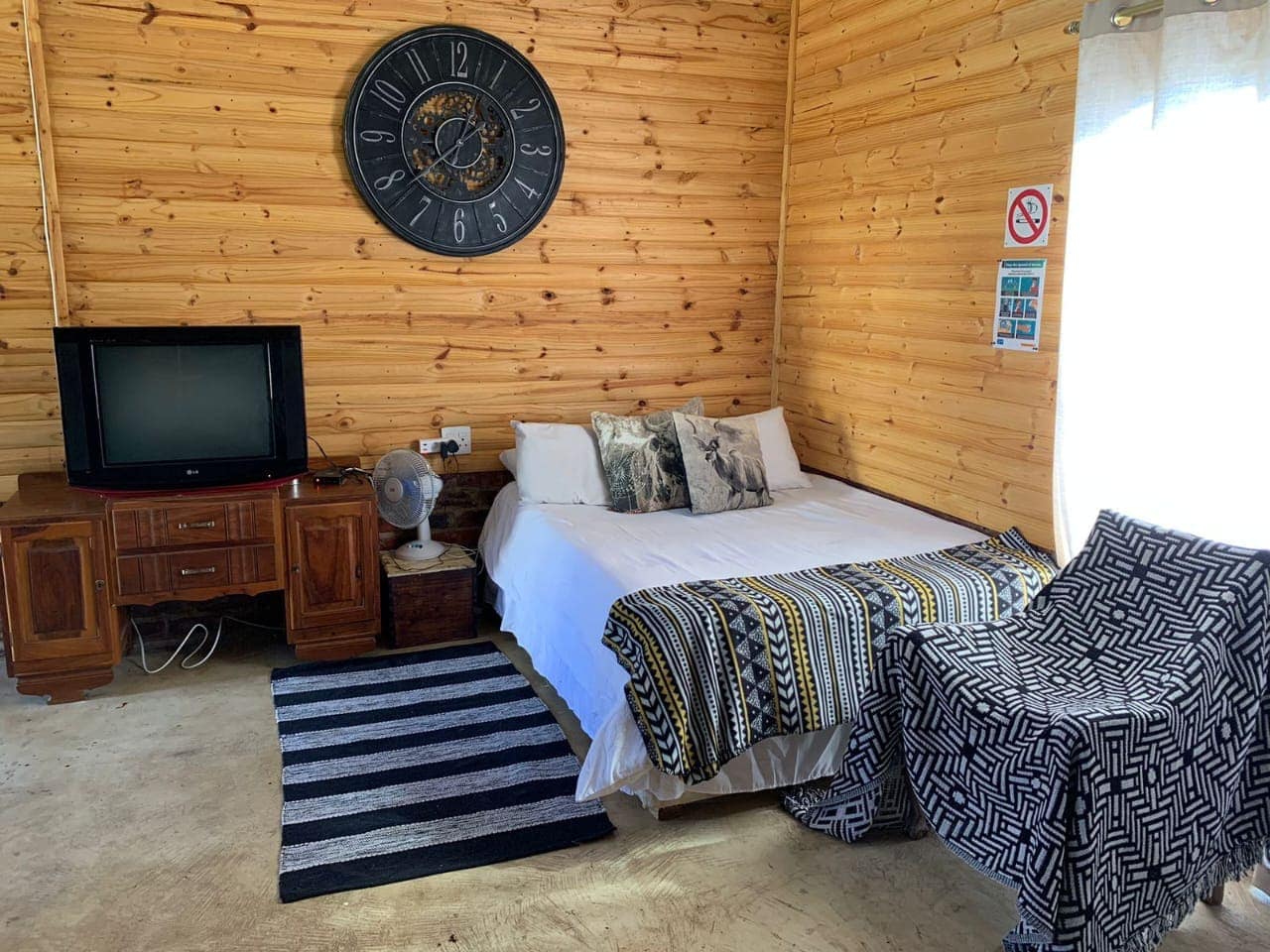 Woodpecker Chalet for 4 6 Woodpecker Chalet for 4